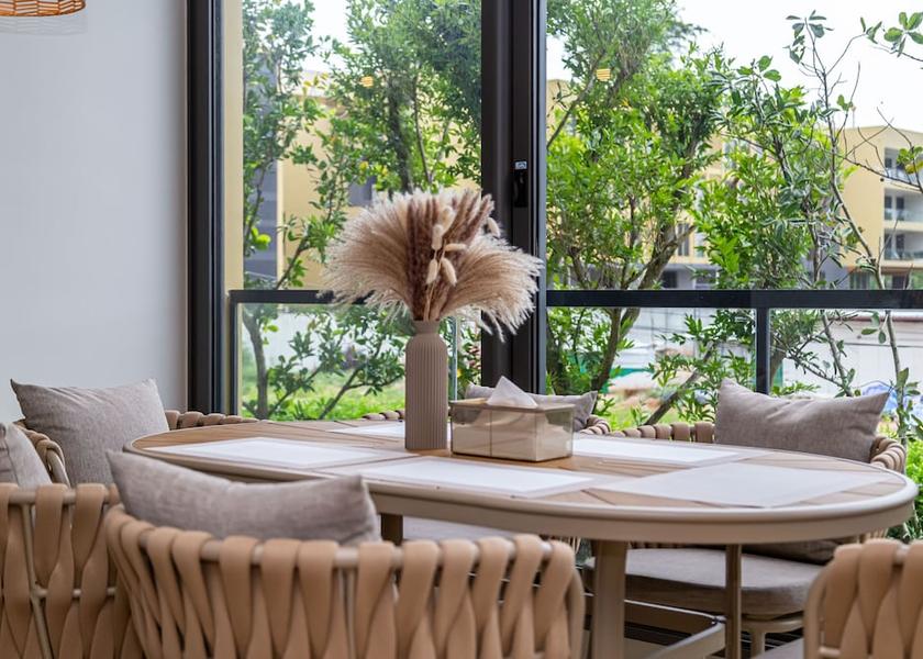 Phuket Choeng Thale Exterior Detail