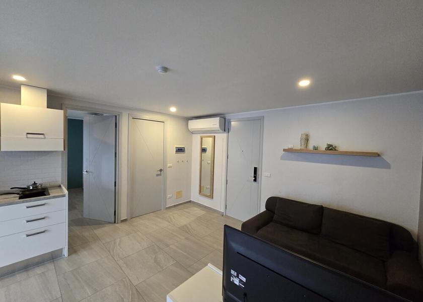 Phuket Chalong Interior Entrance