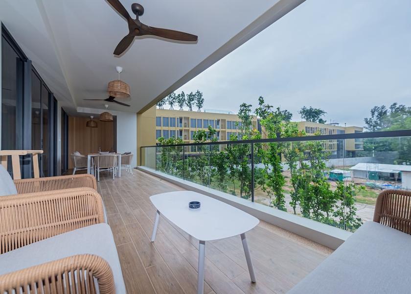 Phuket Choeng Thale Exterior Detail