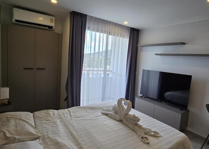 Phuket Chalong Interior Entrance