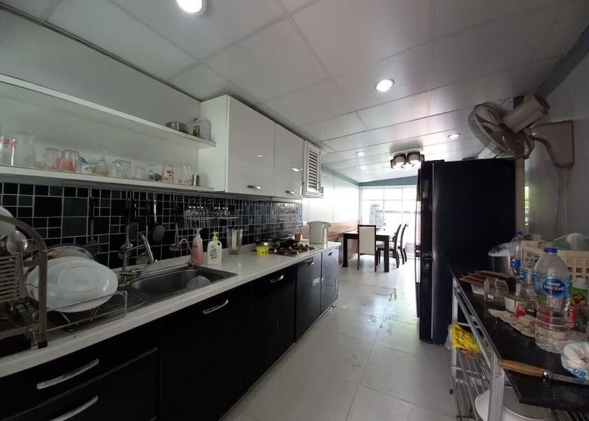 Bangkok Pathum Thani Interior Entrance