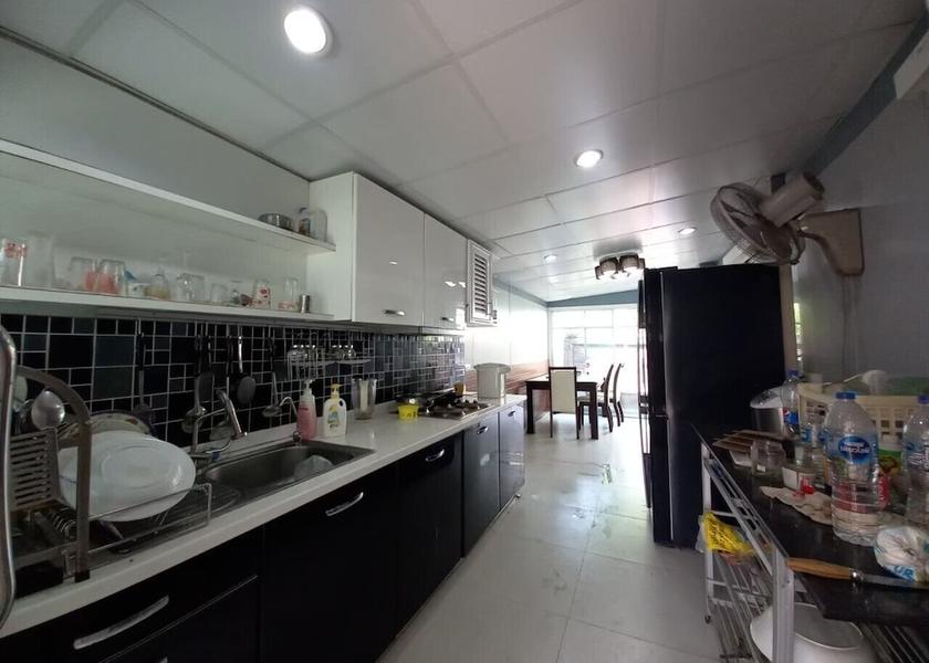 Bangkok Pathum Thani Interior Entrance