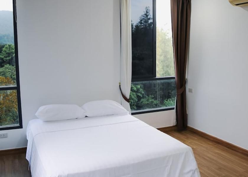 Phuket Choeng Thale Room