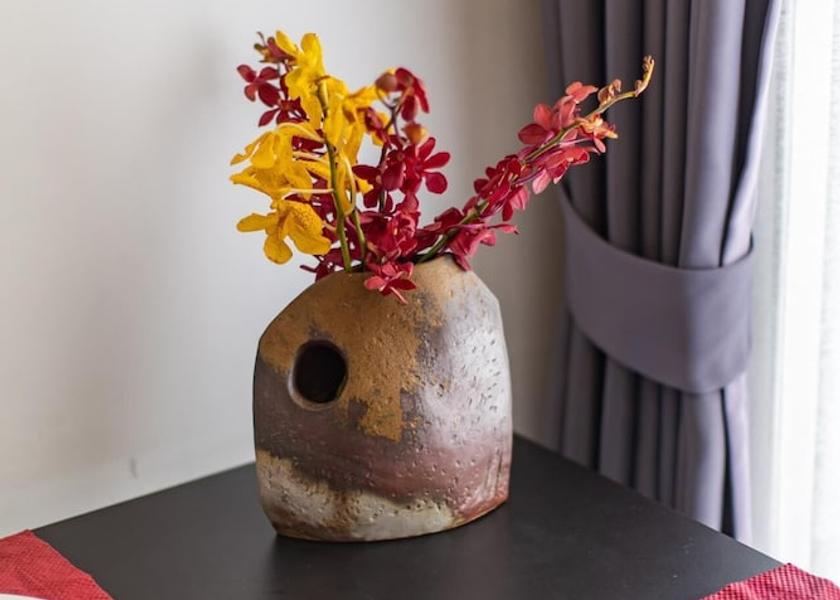 Phuket Chalong Interior Entrance