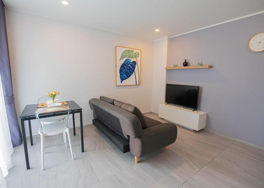 Phuket Chalong Interior Entrance