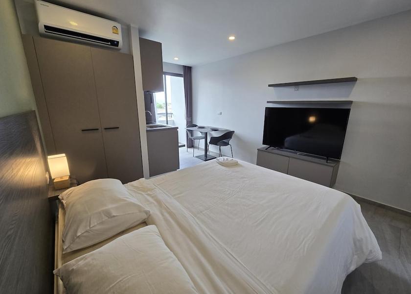 Phuket Chalong Interior Entrance