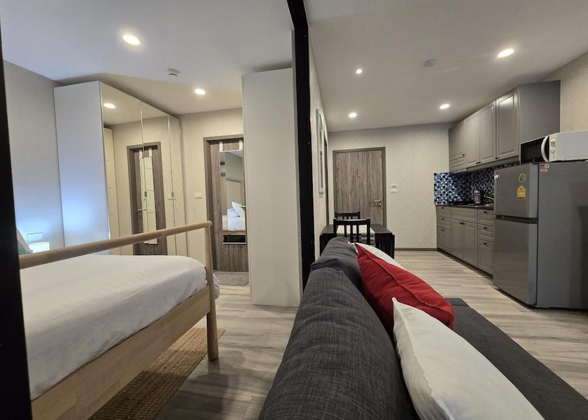 Phuket Sa Khu Interior Entrance