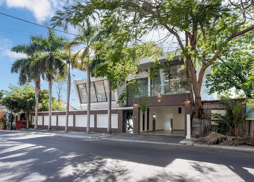 Ba Ria-Vung Tau Vung Tau Facade