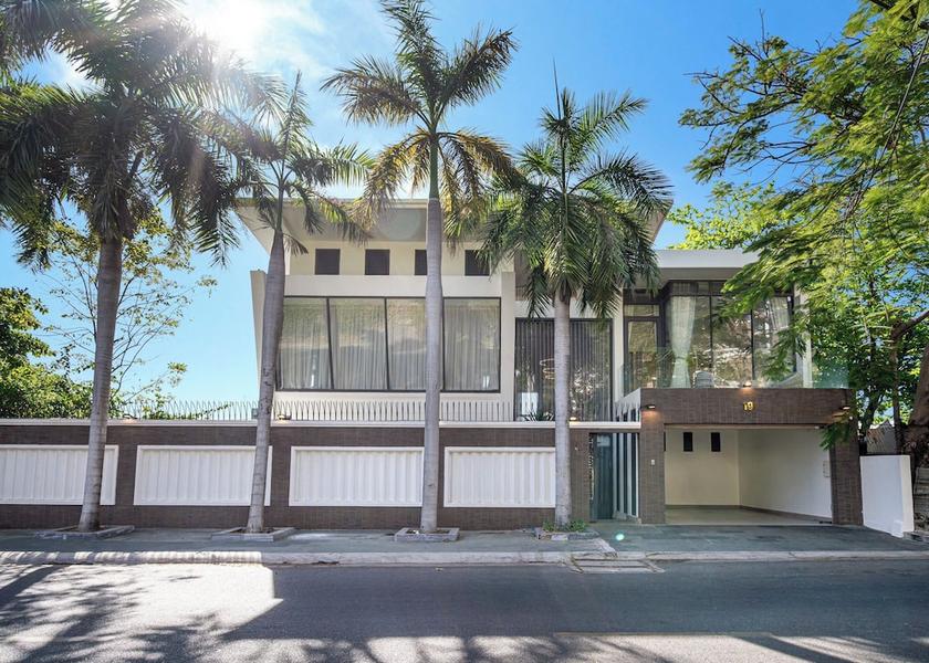 Ba Ria-Vung Tau Vung Tau Facade