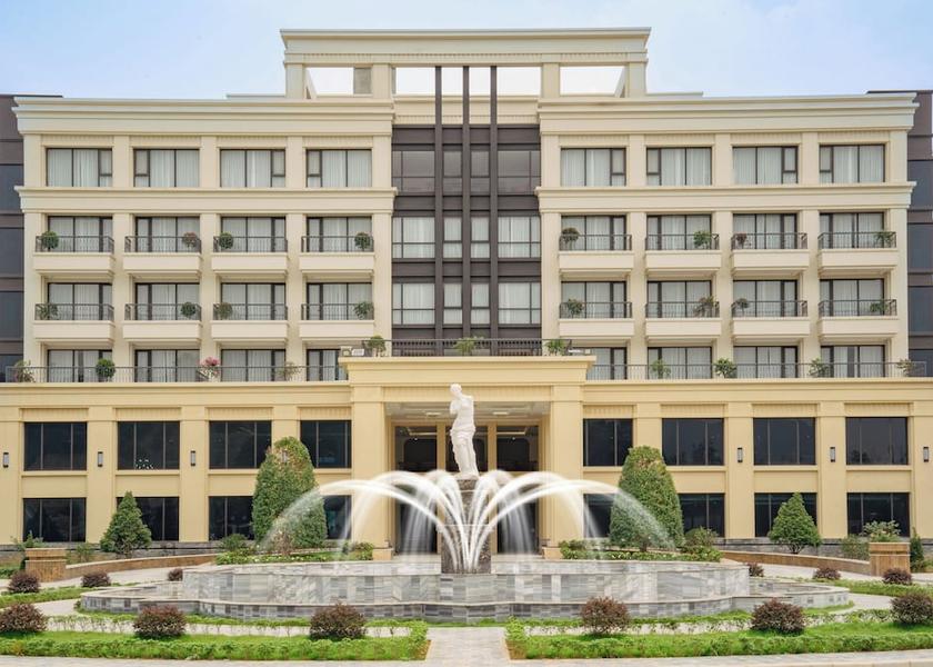 Hoa Binh Kim Boi Facade