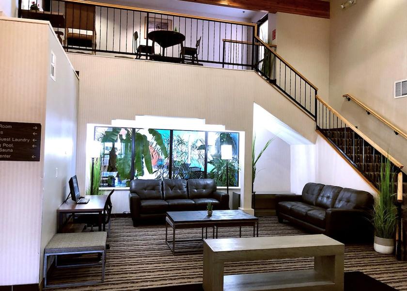 Arizona St. Michaels Lobby sitting area