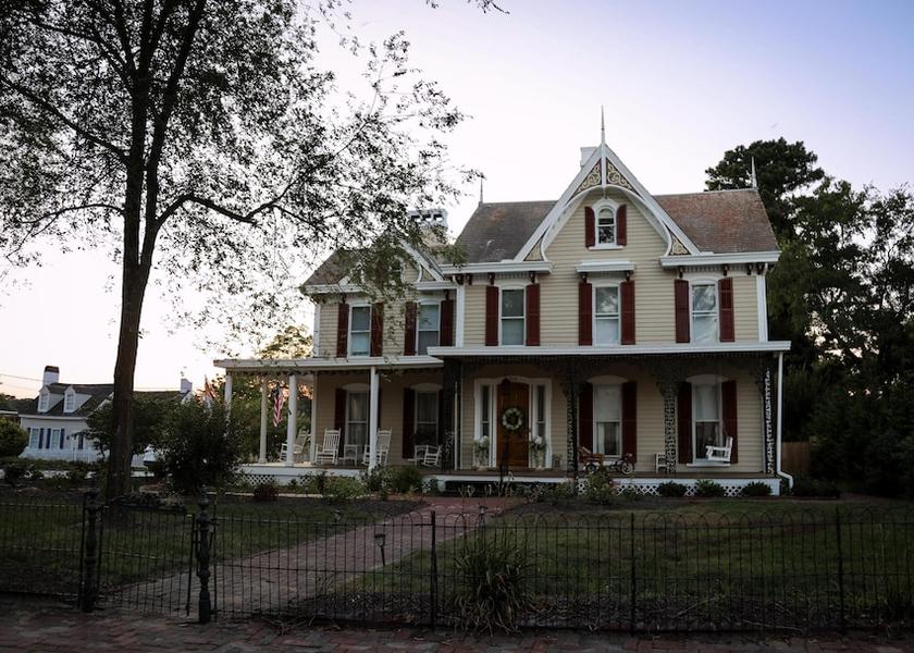 Maryland snow hill Facade