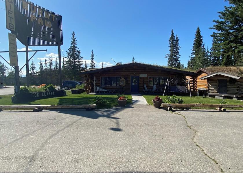 Alaska Tok Facade