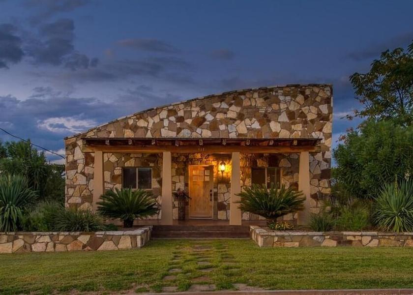 Texas Marble Falls Exterior Detail