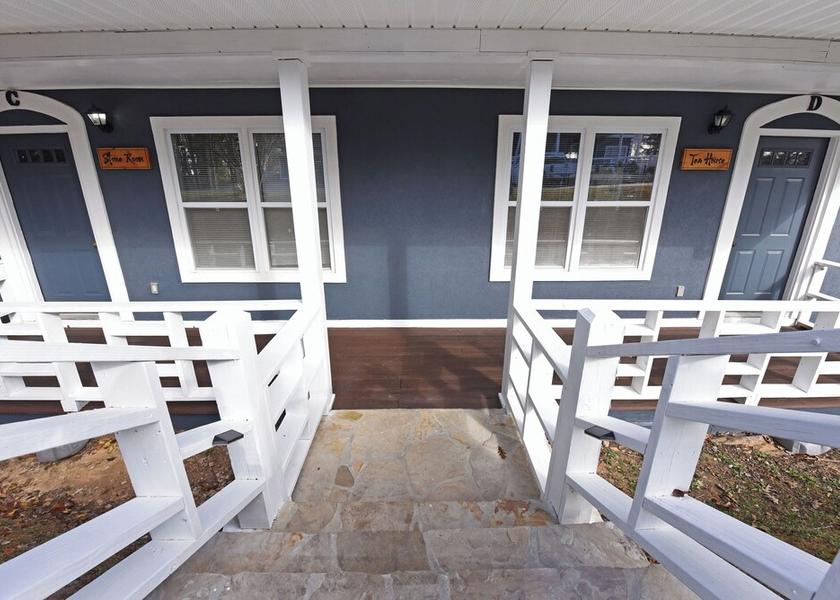 Georgia Ellijay Exterior Detail