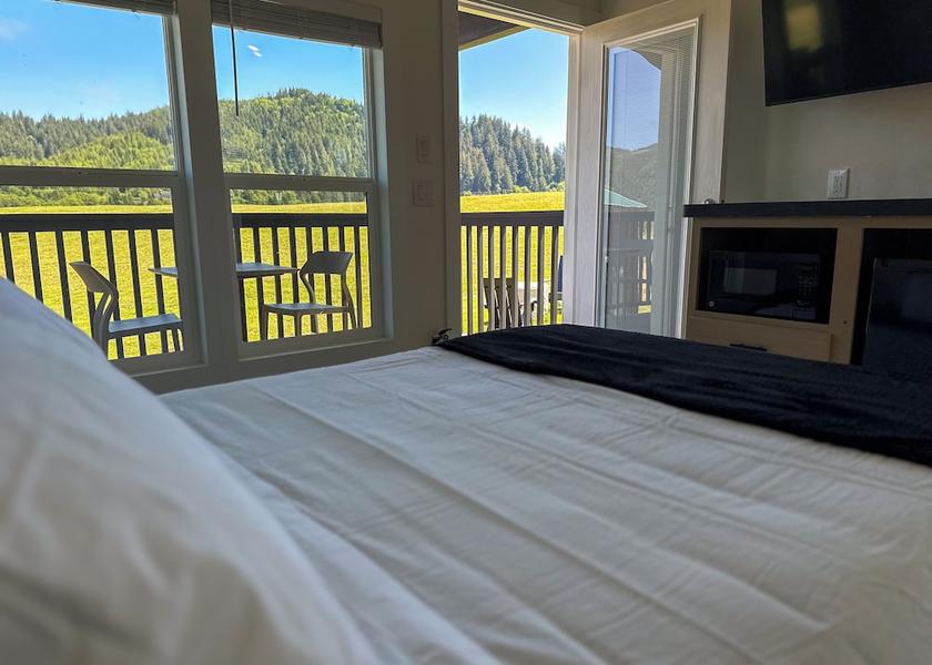Oregon Garibaldi Room