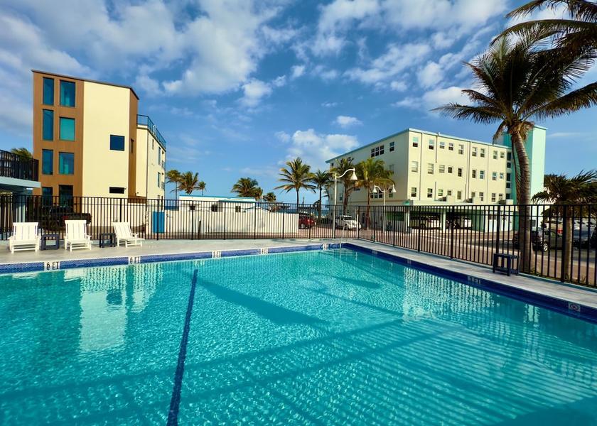 Florida Hollywood Room