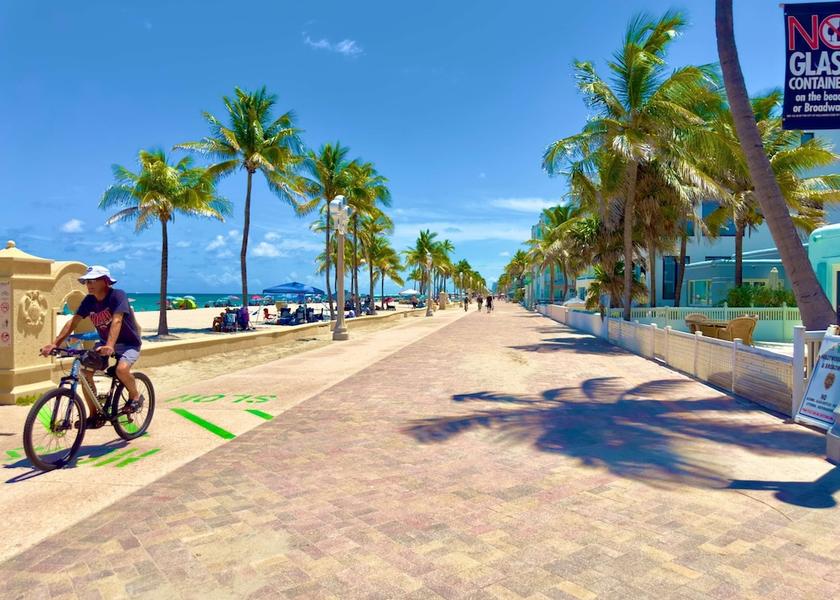 Florida Hollywood Room