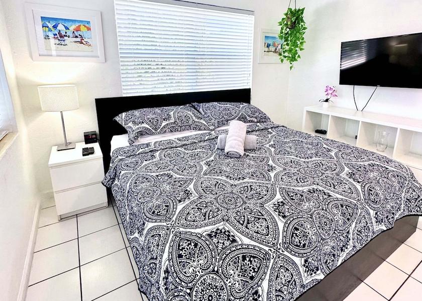 Florida Hollywood Room