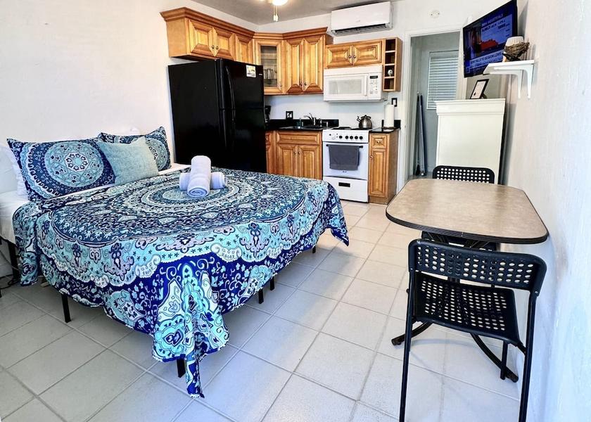 Florida Hollywood Room