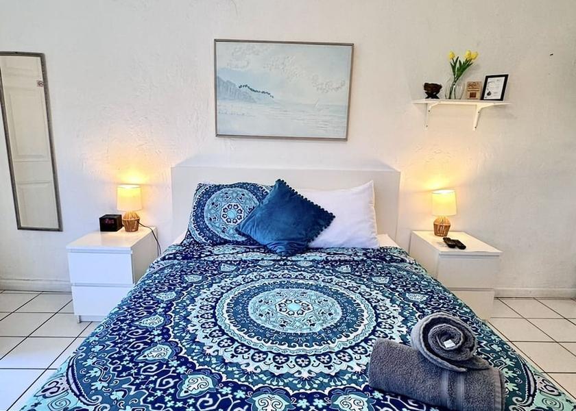 Florida Hollywood Room