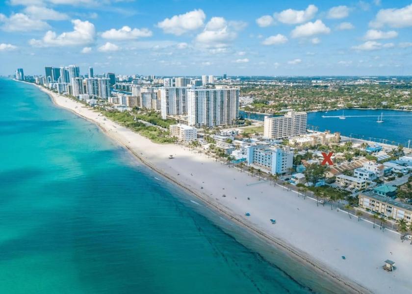 Florida Hollywood Room