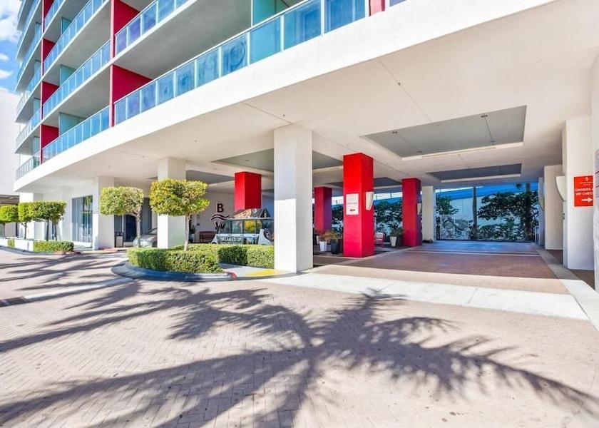 Florida Hallandale Beach Exterior
