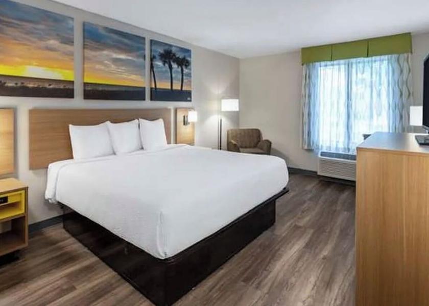 North Carolina Louisburg Room