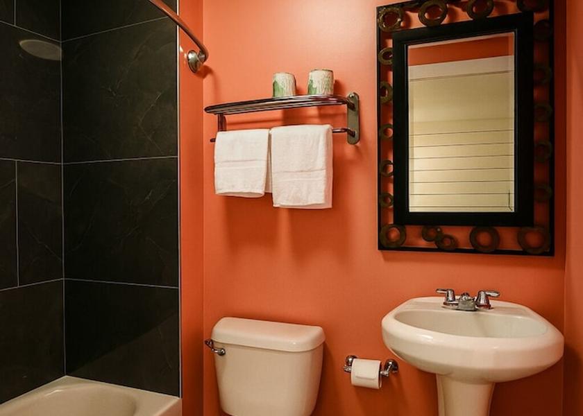 California Los Angeles Bathroom