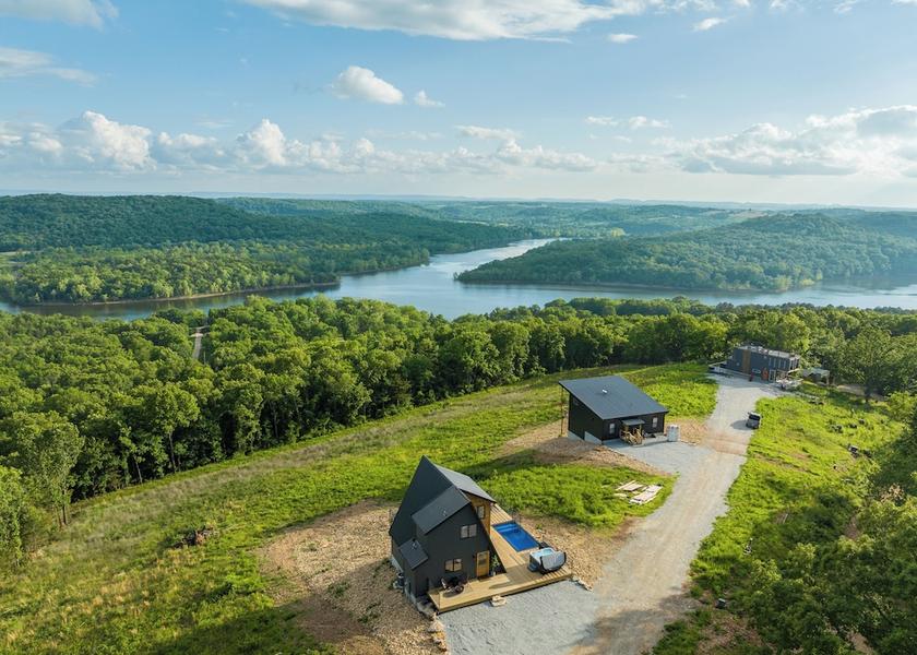 Nebraska Omaha Exterior Detail
