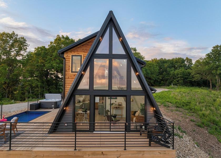 Nebraska Omaha Exterior Detail