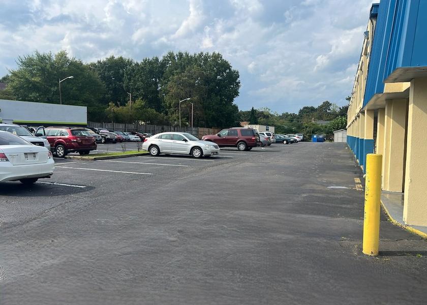 Virginia Sandston Parking