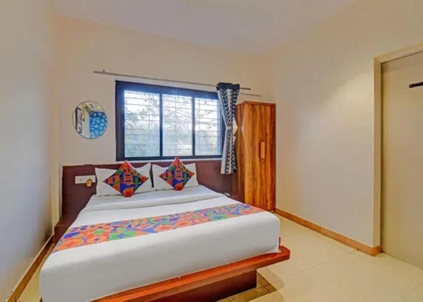 Maharashtra Pune Room