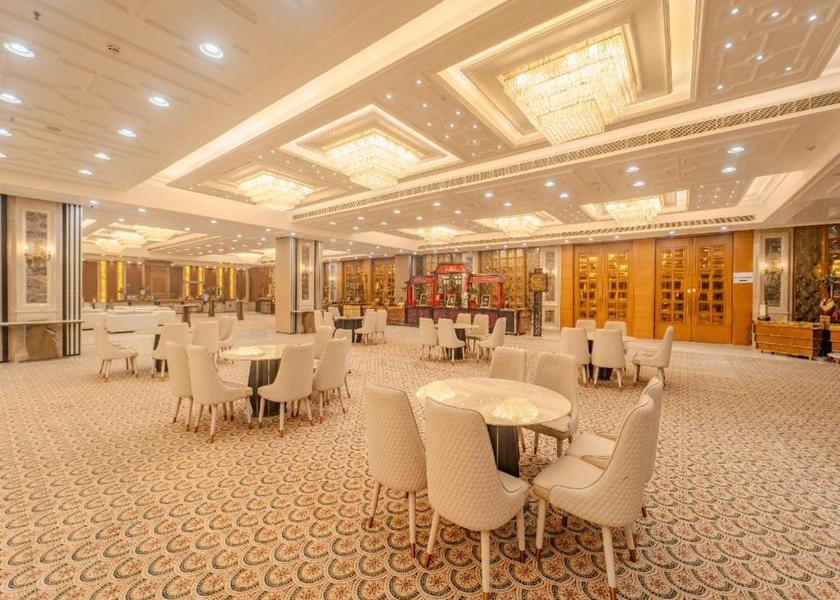 Uttar Pradesh Kanpur Hotel Exterior