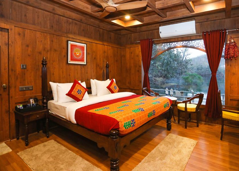 Gujarat Rajpipla Deluxe With Lake View