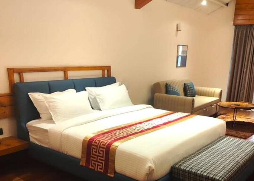 Tamil Nadu Kodaikanal Cocker Pinewood Chamber