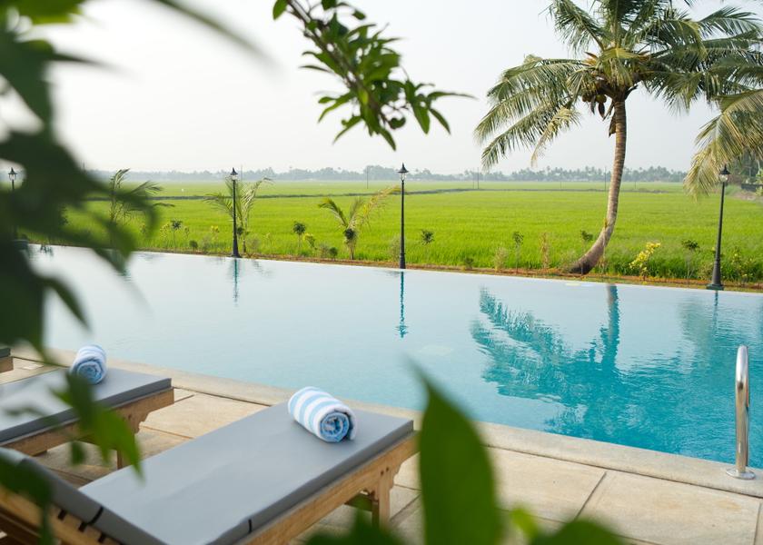 Kerala Kodungallur Hotel Exterior
