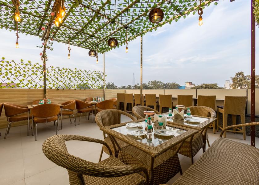 Uttar Pradesh Noida Food & Dining