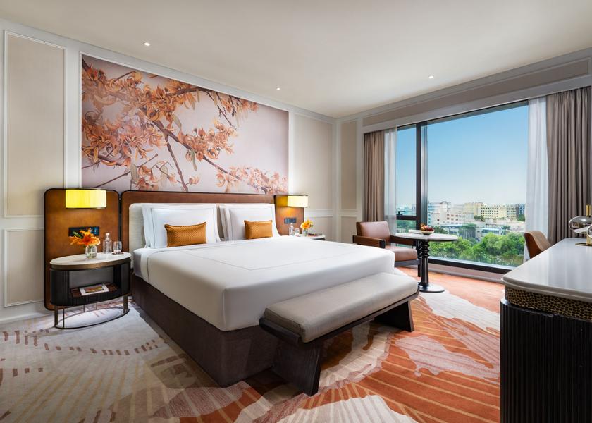 Uttar Pradesh Lucknow Deluxe Room King Bed