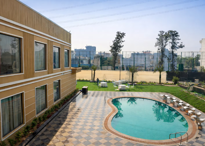 Haryana Gurugram Hotel Exterior