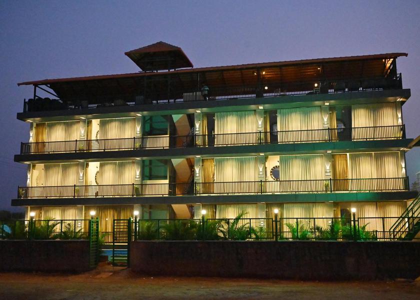 Karnataka Murdeshwar Public Areas