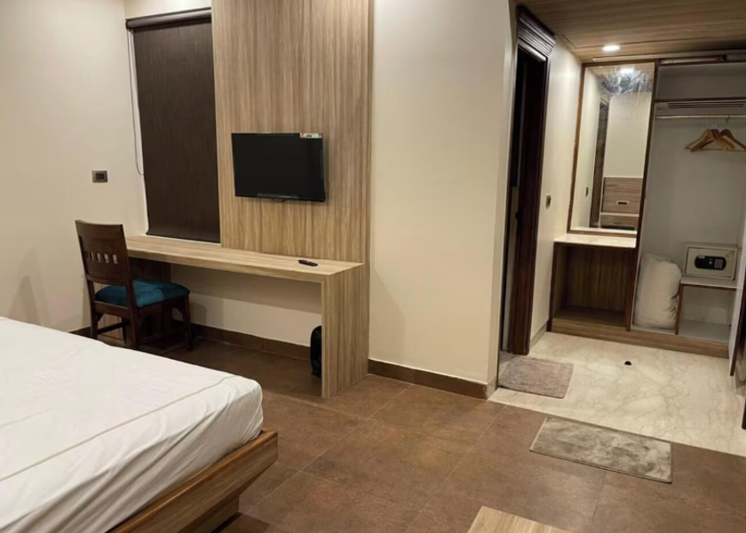 Uttar Pradesh Ghaziabad Club Room