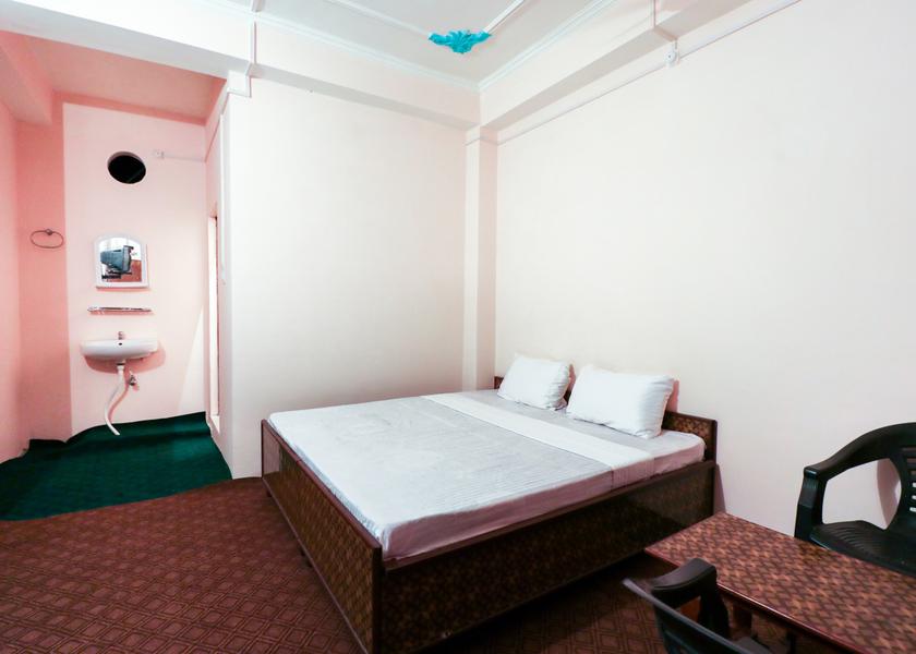 Himachal Pradesh Narkanda Room