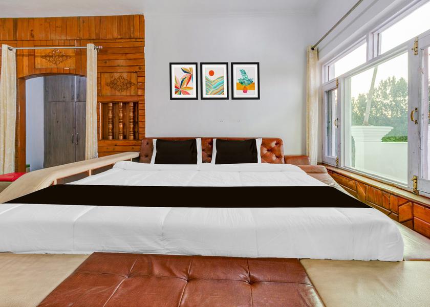 Jammu & Kashmir Srinagar Room