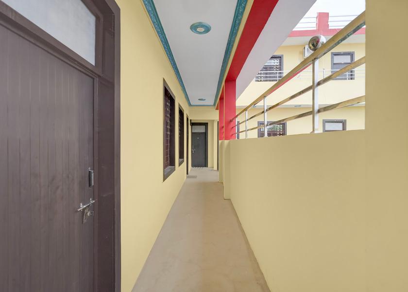 Uttar Pradesh Jhansi Lobby