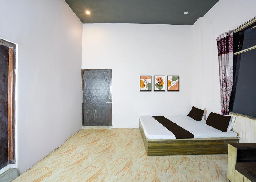 Uttar Pradesh Sultanpur Room