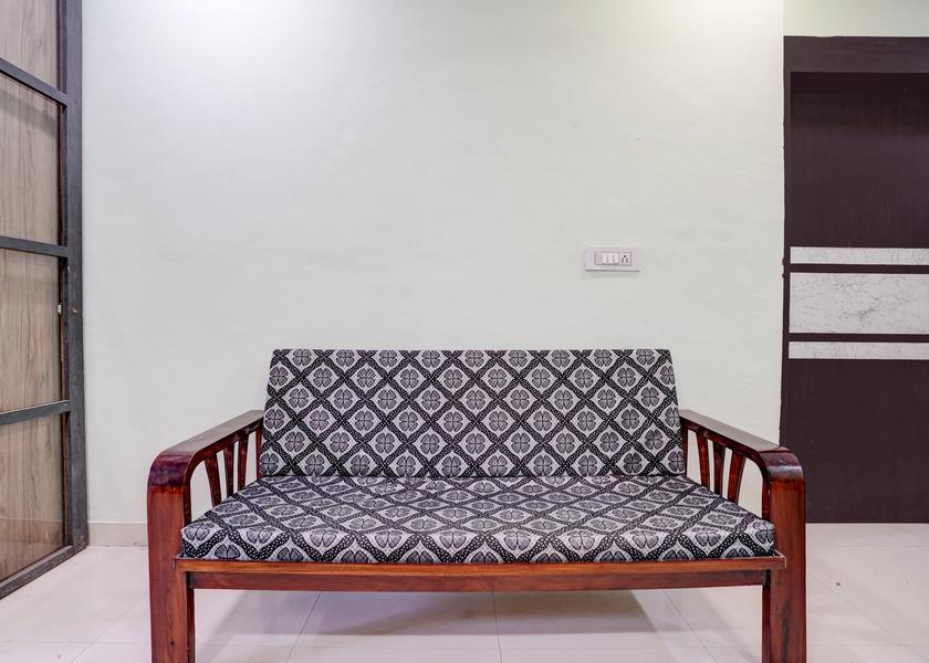 Maharashtra Satara Lobby