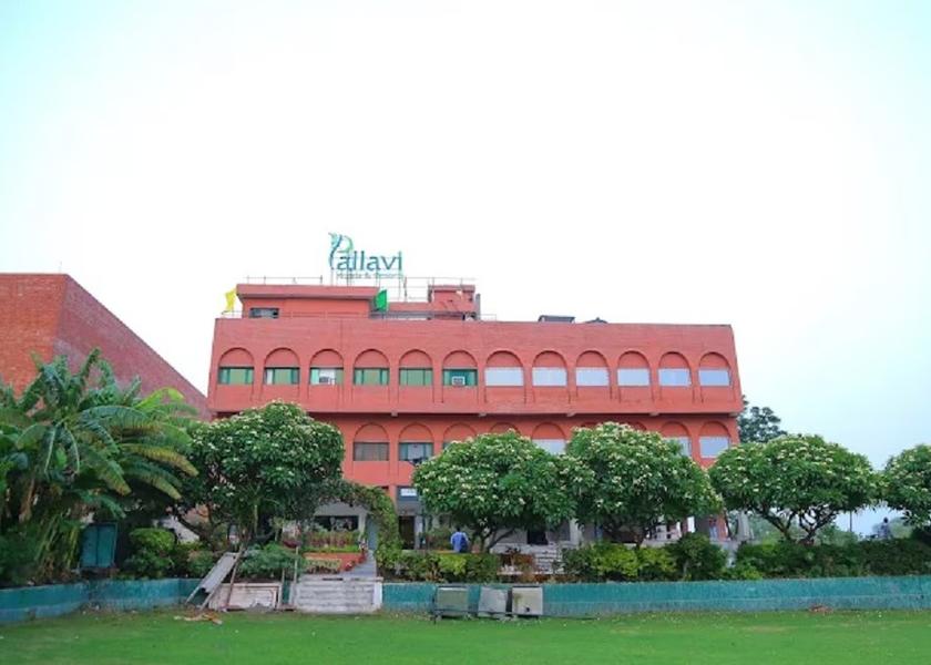 Haryana Panchkula Hotel Exterior