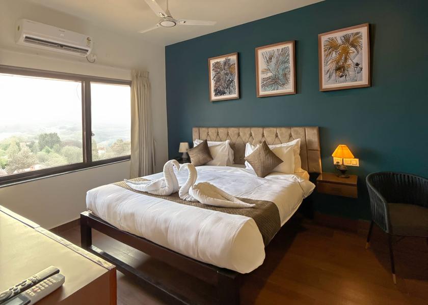 Karnataka Belagavi Suite Room with King Bed