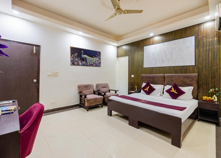 Uttar Pradesh Noida Deluxe Room